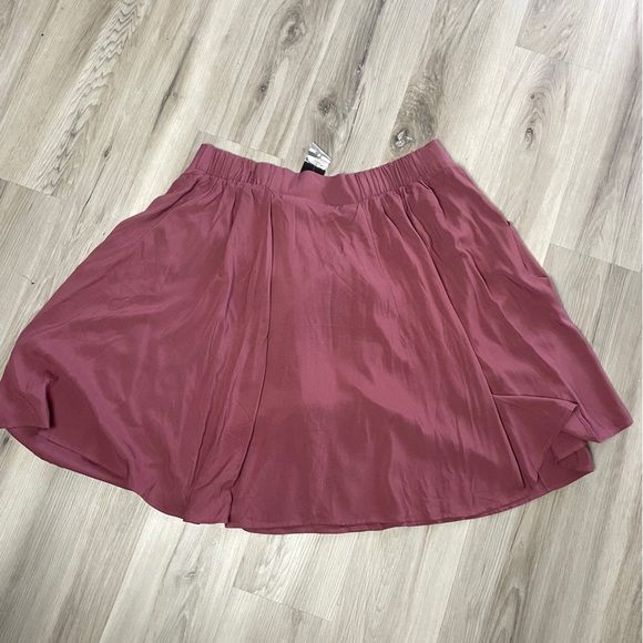 NWT Torrid Mini Challis Skirtall Mauve Size 1 - Picture 8 of 10